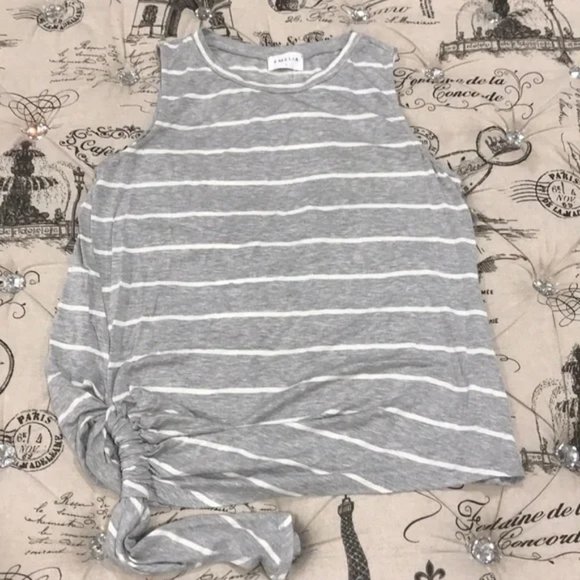 EMELIA Cinched Side Tank Top - Picture 2 of 5